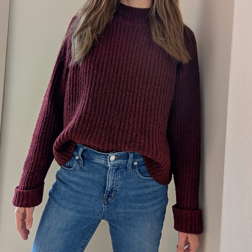 Vintage Ribbed Rolled Cuff Crewneck Sweater In Burgundy